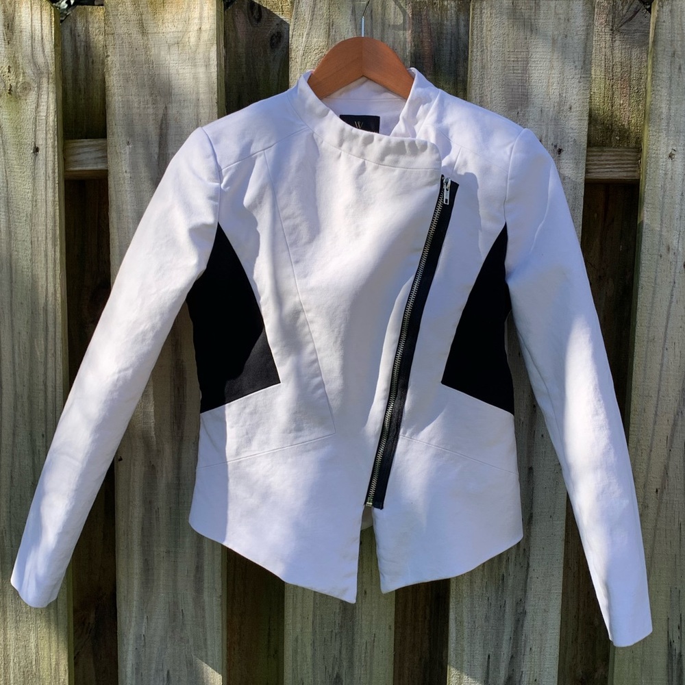 Minimalist White/Black Colorblock Jacket